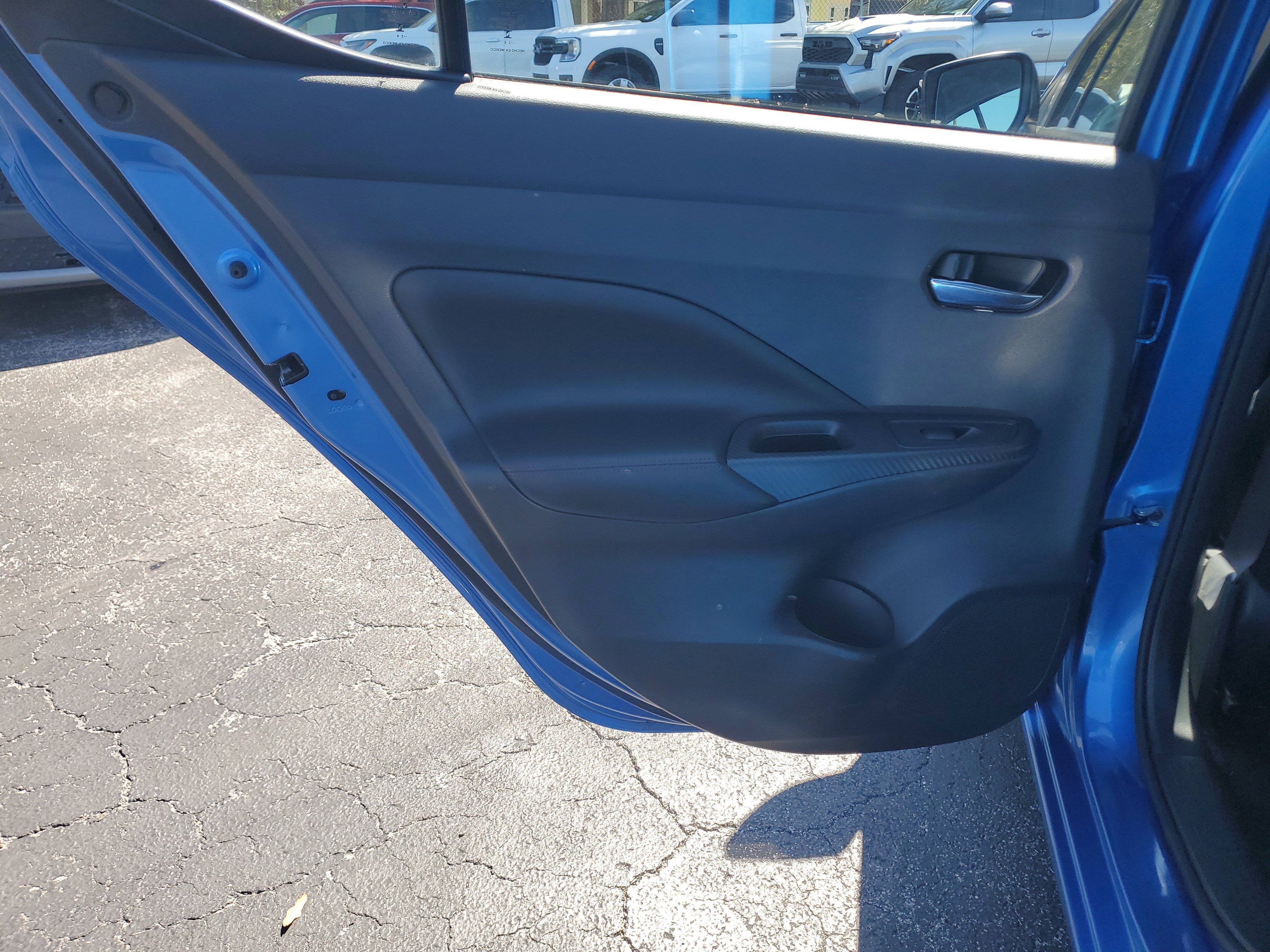 Used 2024 Nissan Versa SR image 22