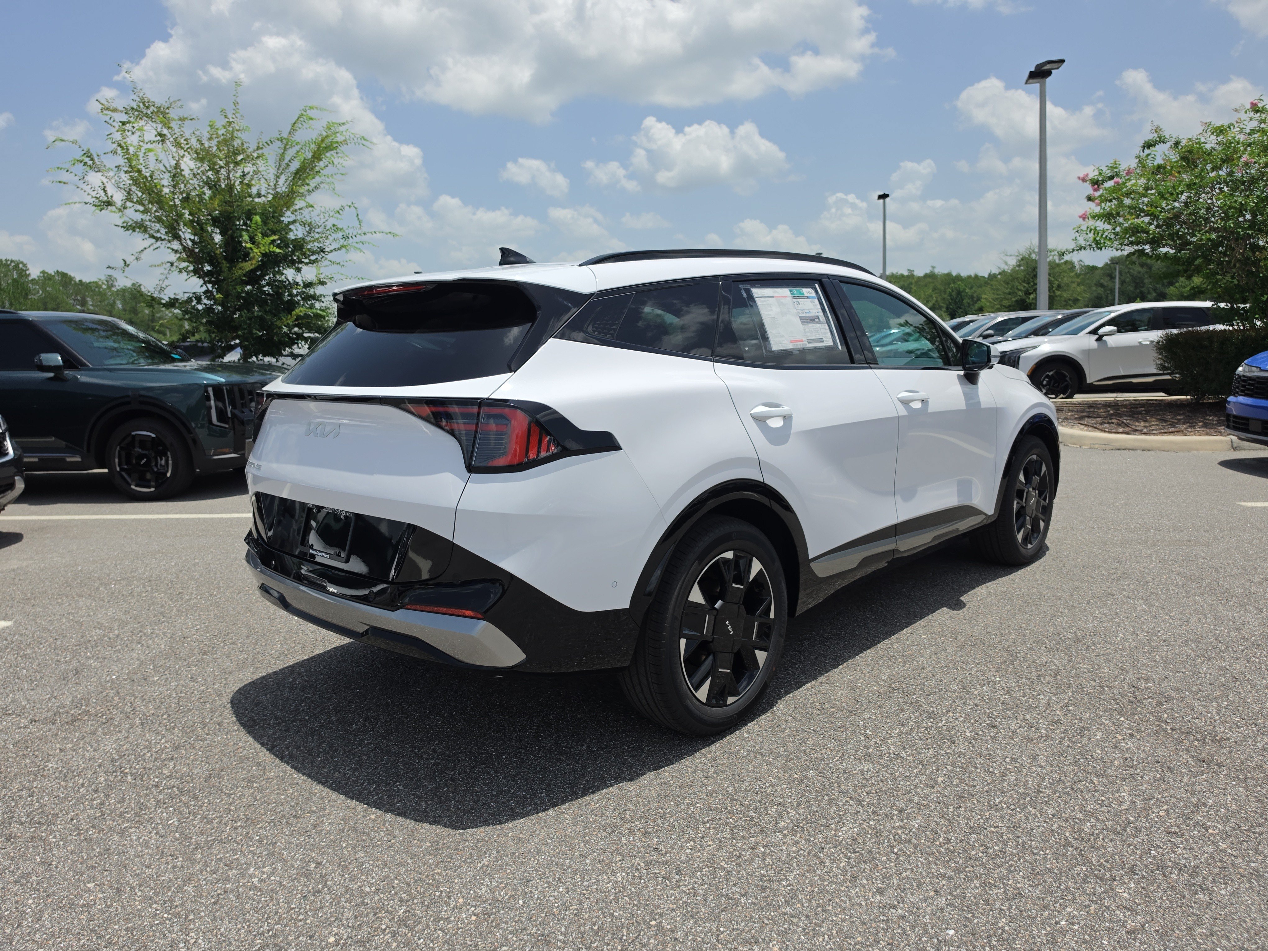 New 2026 Kia Sportage SX FWD image 8