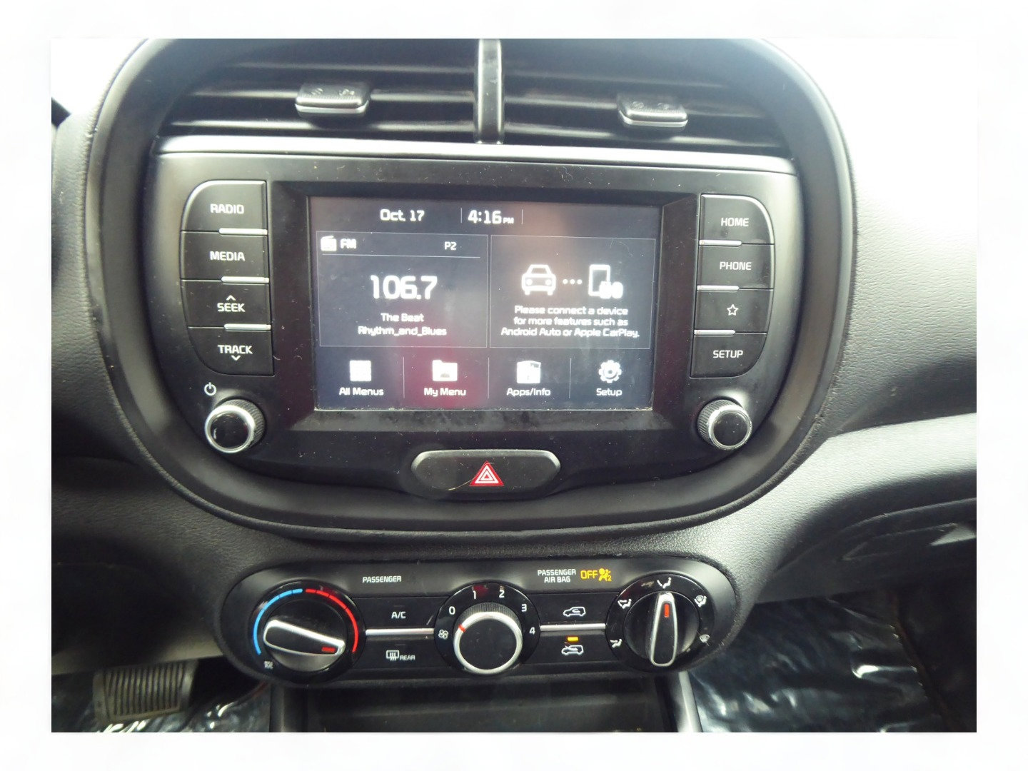 Used 2020 Kia Soul LX image 11