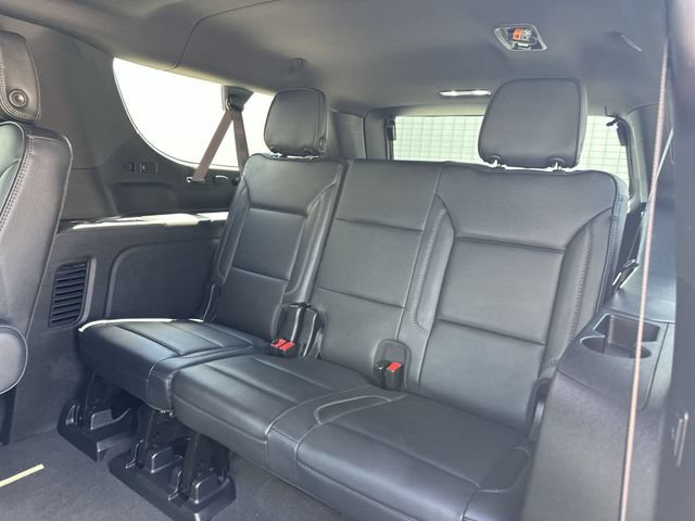 Used 2025 GMC Yukon XL Denali AWD/4WD image 27