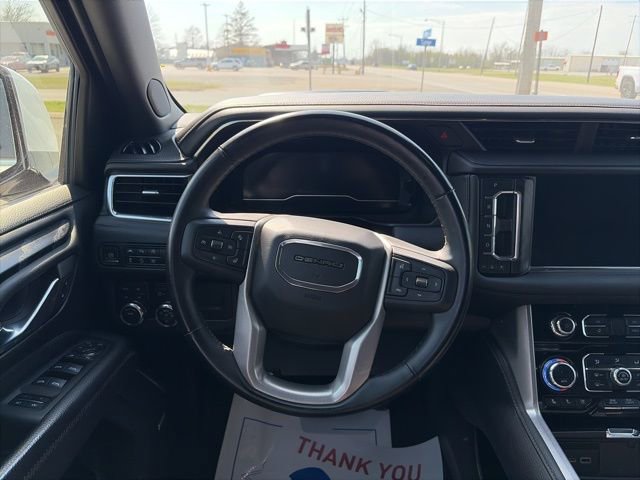 Used 2023 GMC Yukon XL Denali image 15