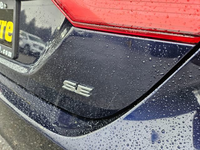 Used 2022 Toyota Camry SE image 20