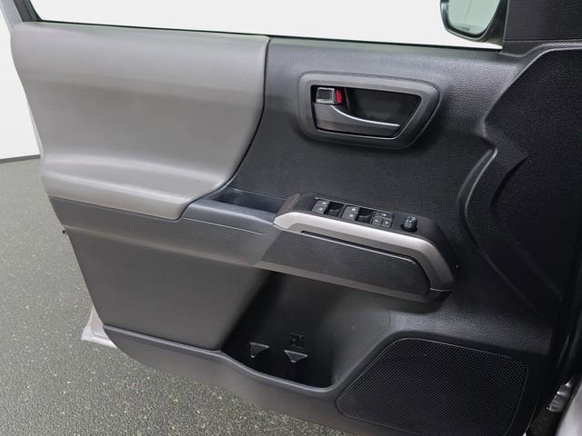 Certified 2021 Toyota Tacoma SR5 AWD/4WD image 27