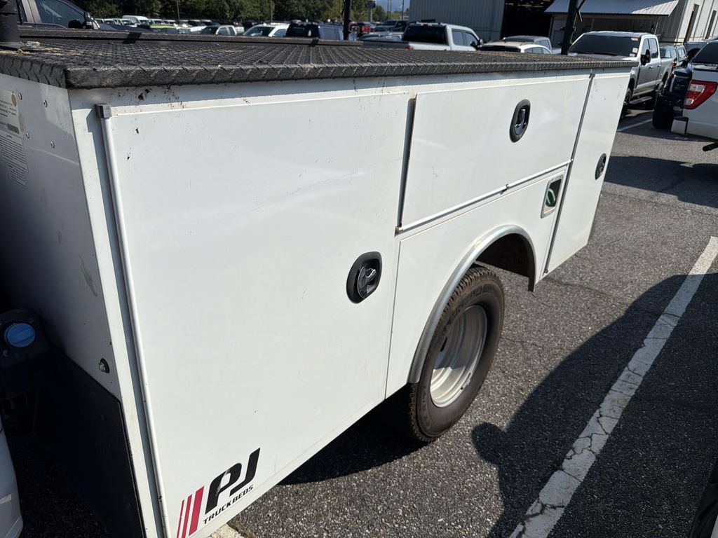 Used 2024 Ford F350 XL AWD/4WD image 9