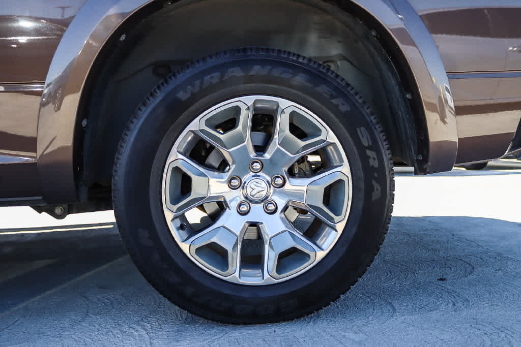 Used 2019 RAM 1500 Laramie w/ Convenience Group RWD image 10