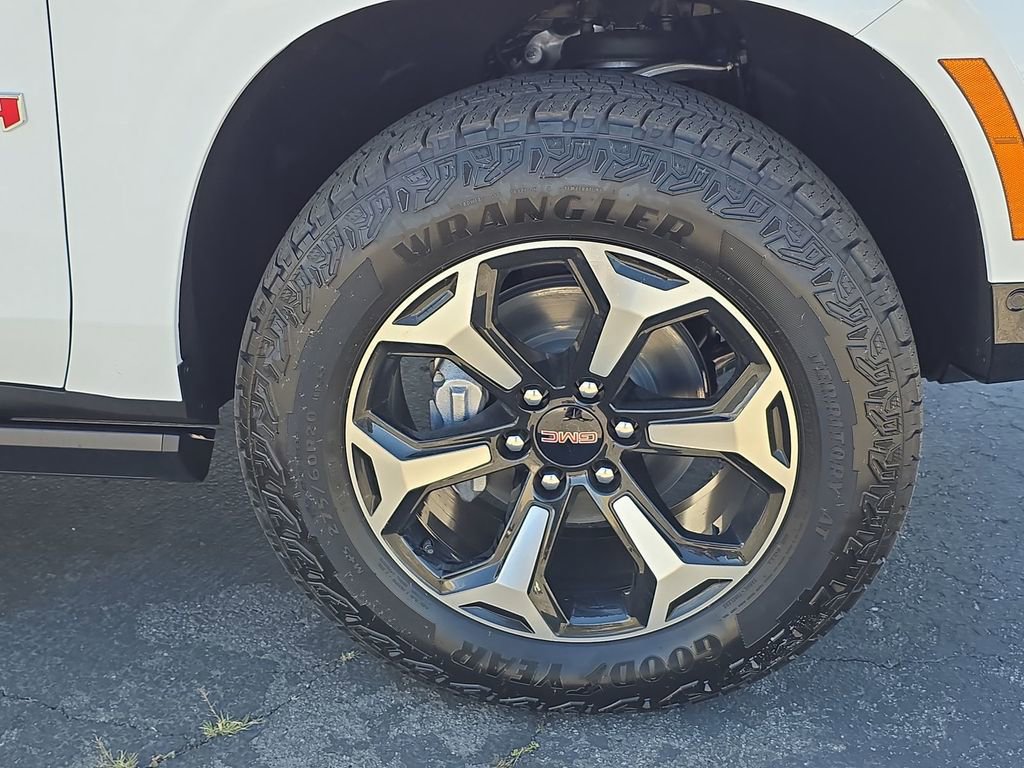 New 2026 GMC Yukon XL AT4 w/ AT4 Premium Plus Package image 47