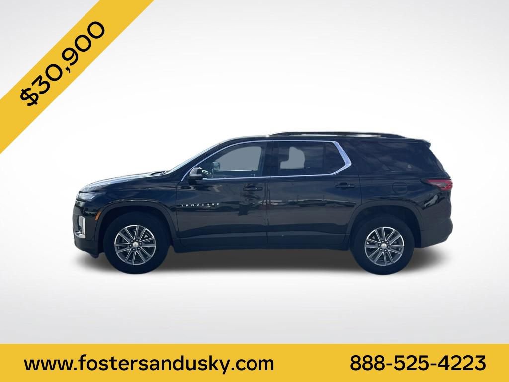 Used 2023 Chevrolet Traverse LT FWD image 2