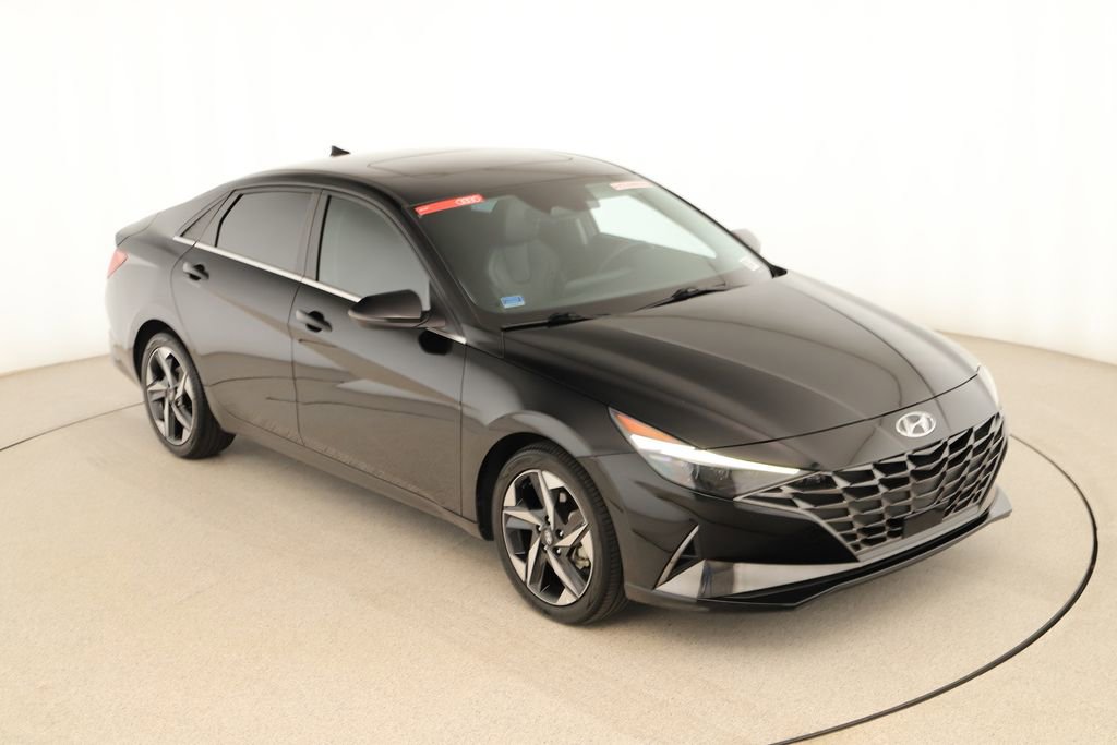 Used 2023 Hyundai Elantra Limited w/ Preferred Accessory Package image 35