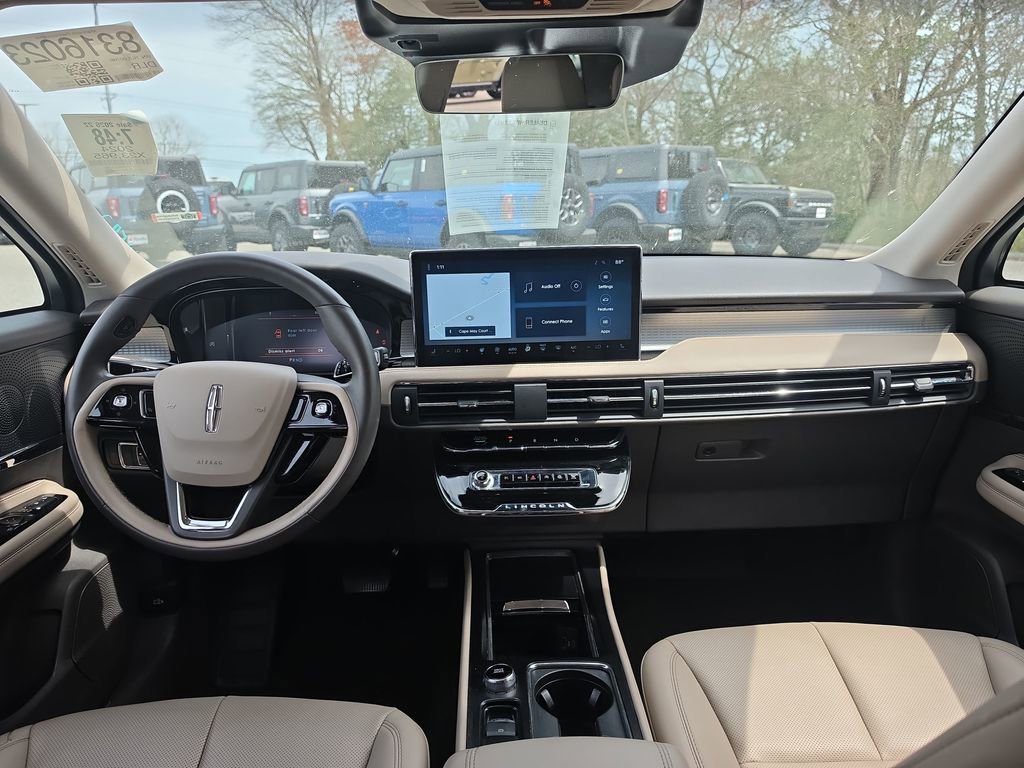 Certified 2024 Lincoln Corsair AWD w/ Equipment Group 101A image 36