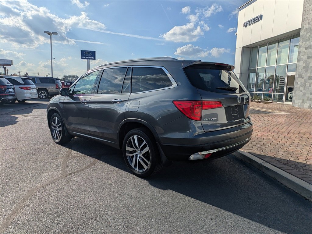 Used 2017 Honda Pilot Touring image 7
