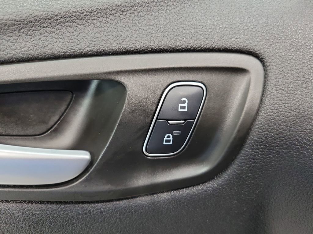 Used 2019 Ford Escape SEL image 31