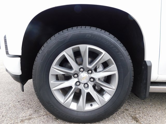 Used 2021 Chevrolet Silverado 1500 High Country w/ Technology Package image 15
