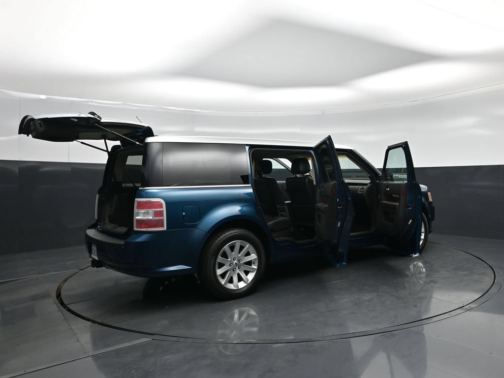 Used 2011 Ford Flex SEL FWD image 5