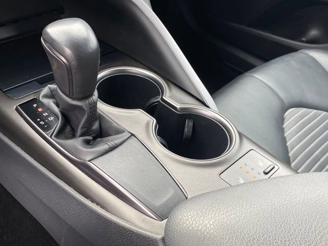 Used 2023 Toyota Camry SE image 9