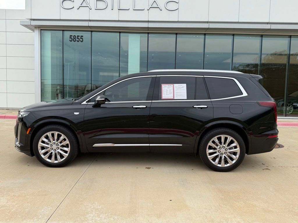 Used 2020 Cadillac XT6 Premium Luxury FWD image 2