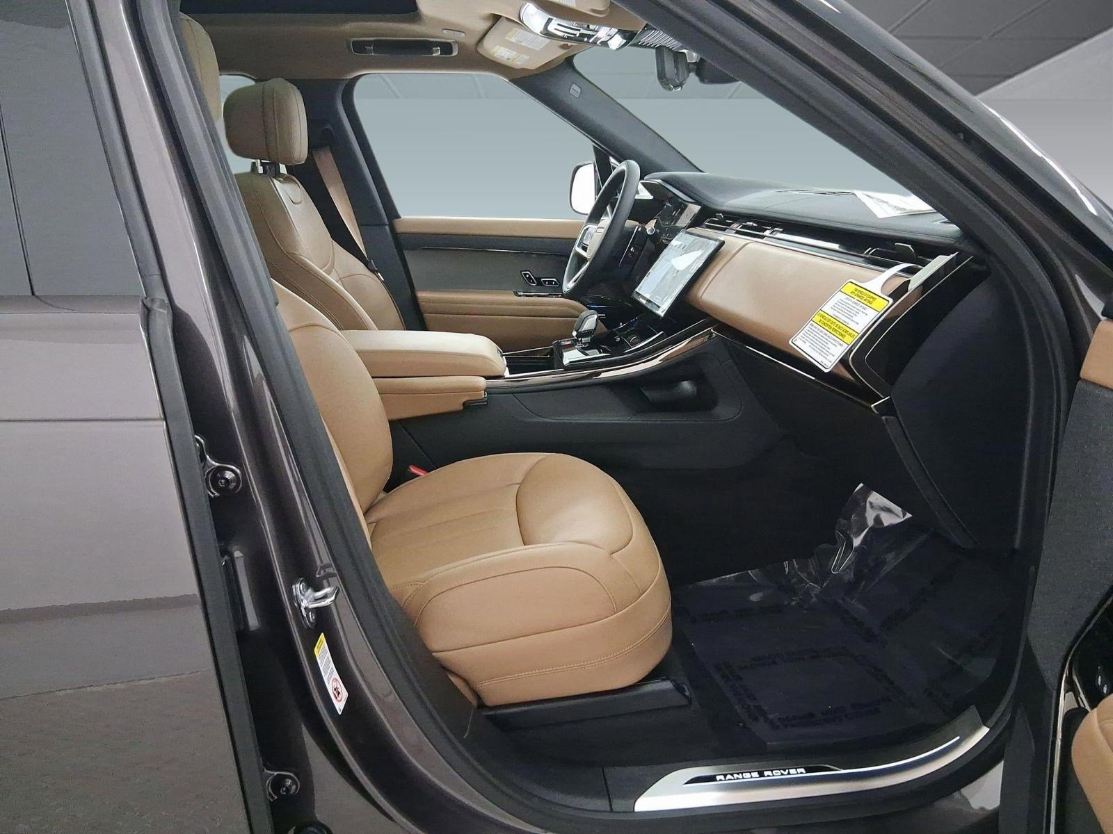 New 2026 Land Rover Range Rover Sport SE image 32