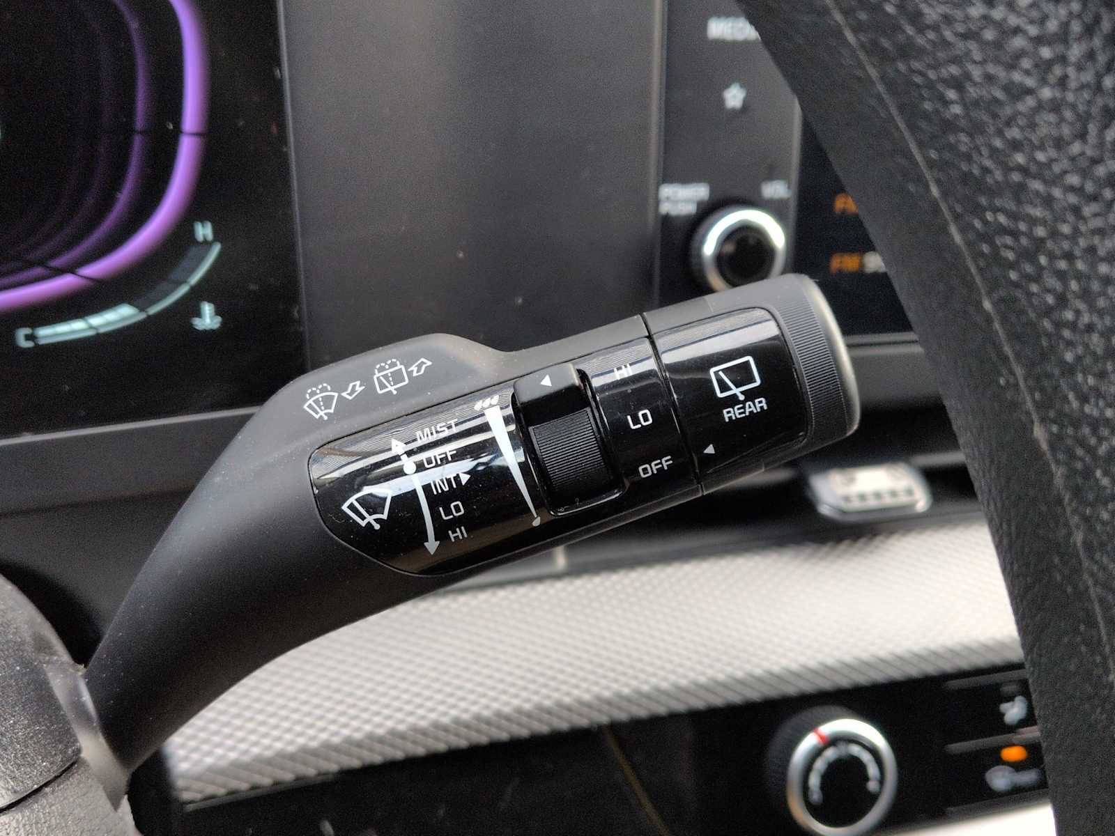 Used 2025 Kia Sportage LX image 24