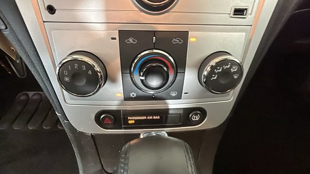 Used 2011 Chevrolet Malibu LT w/ HFV6 Engine Package FWD image 20