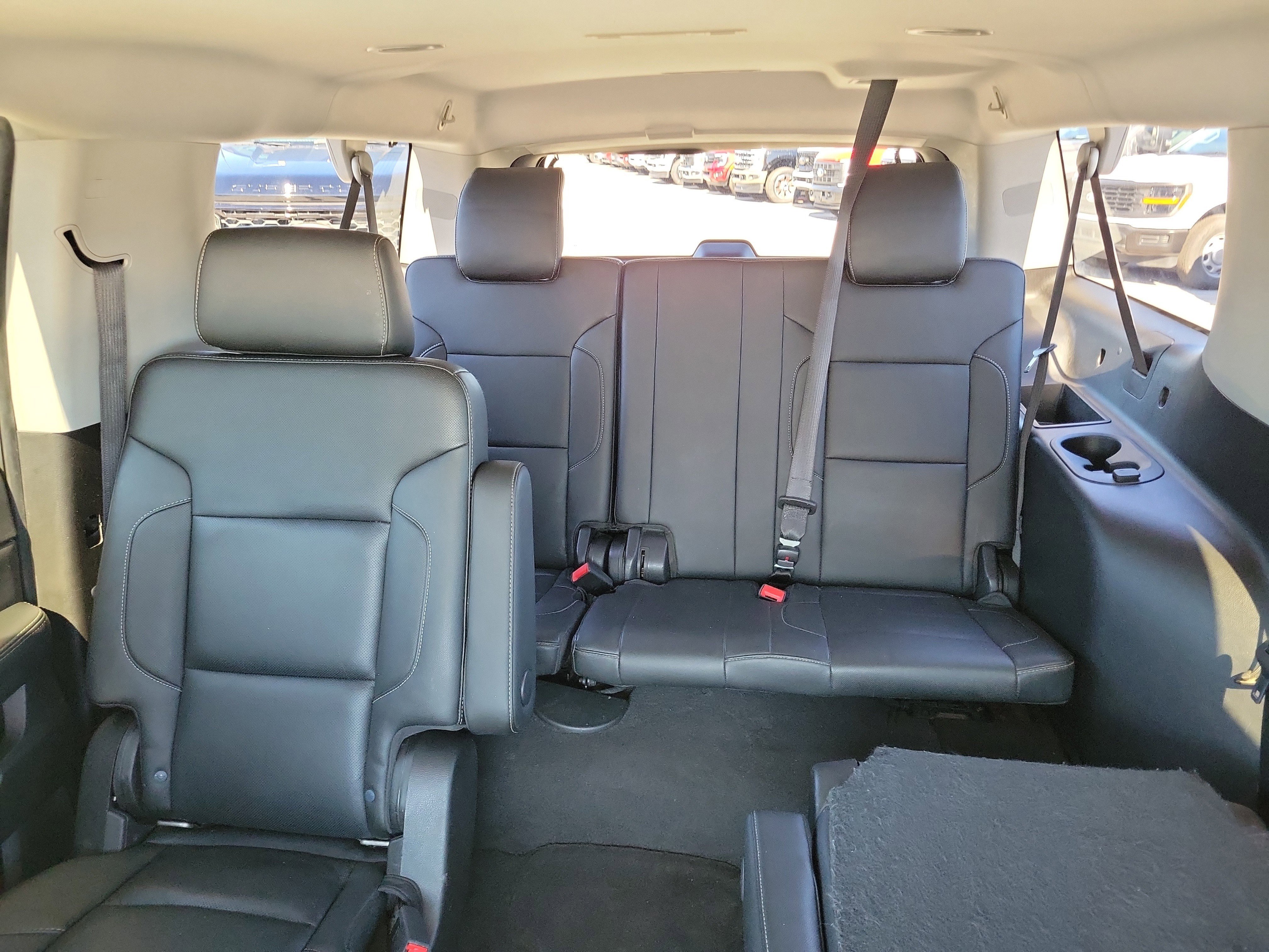 Used 2019 Chevrolet Suburban Premier image 13