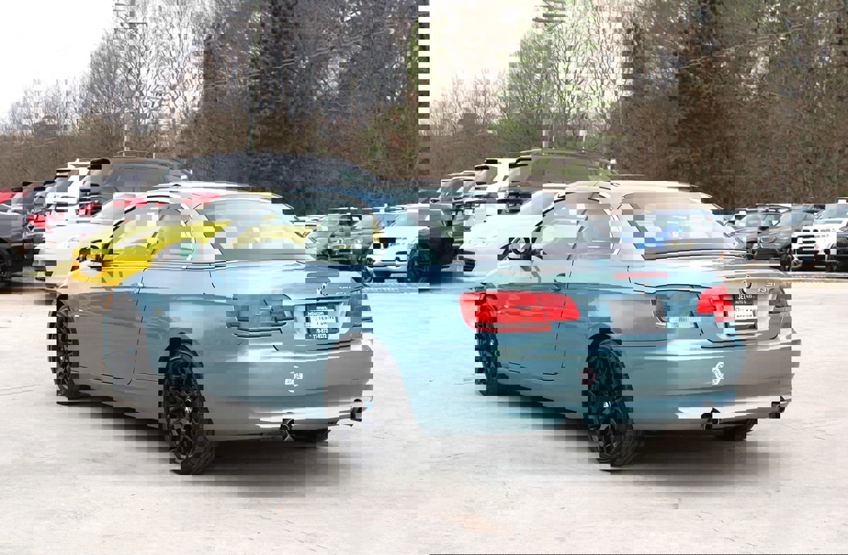 Used 2008 BMW 335i Convertible image 9