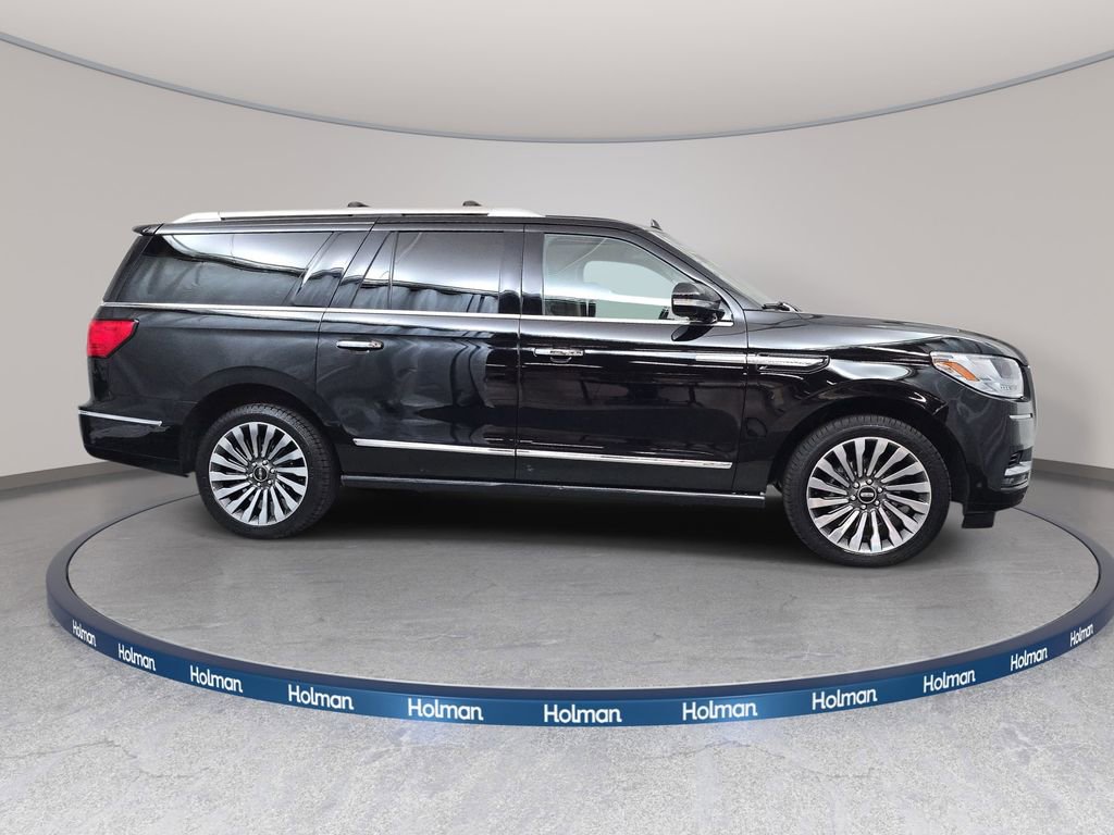 Used 2018 Lincoln Navigator L Reserve w/ Technology Package AWD/4WD image 4