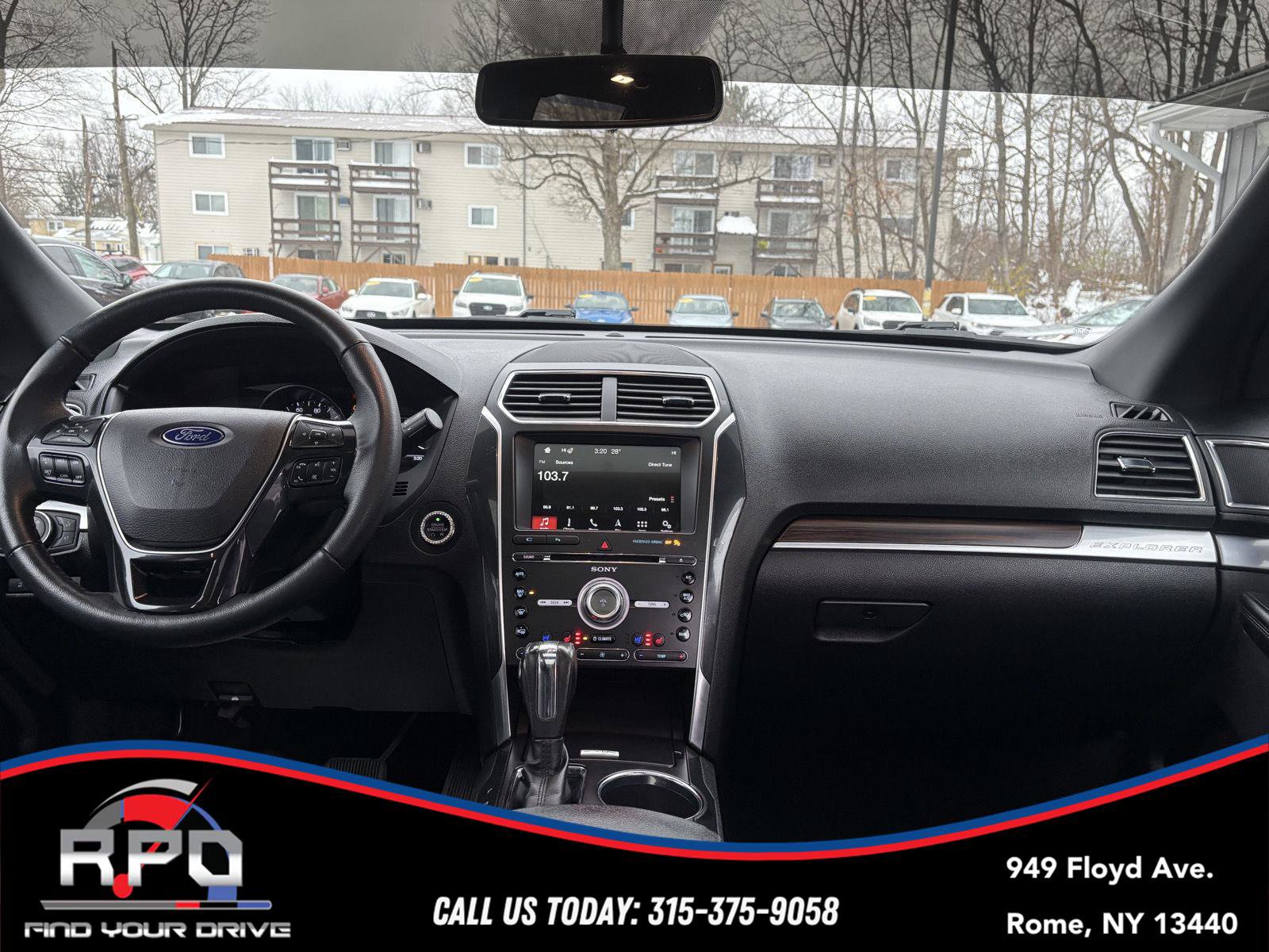 Used 2018 Ford Explorer Limited image 18