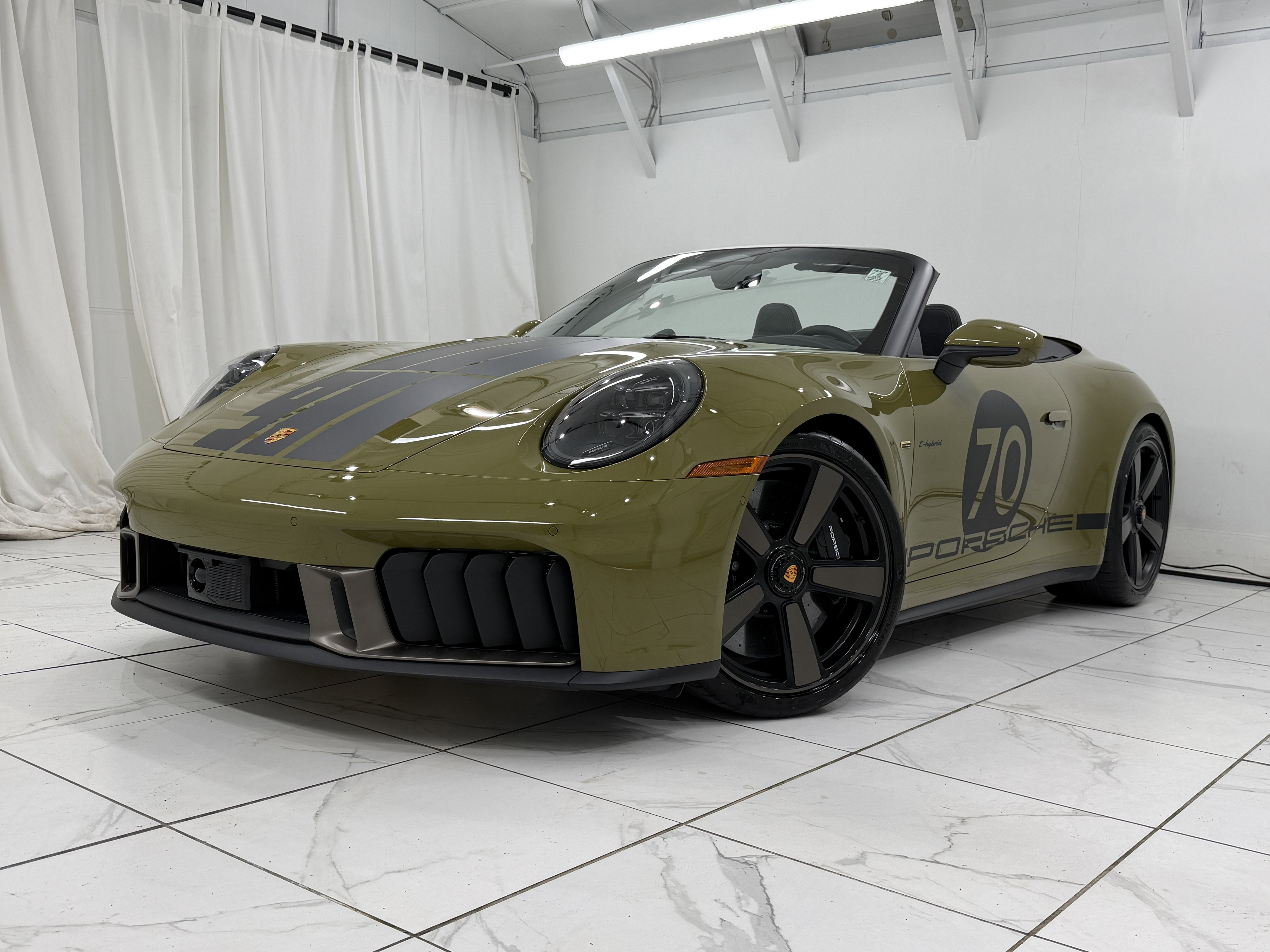 New 2026 Porsche 911 Carrera 4 GTS image 8