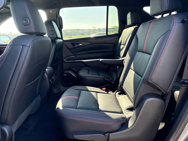 Used 2026 Chevrolet Traverse RS image 9