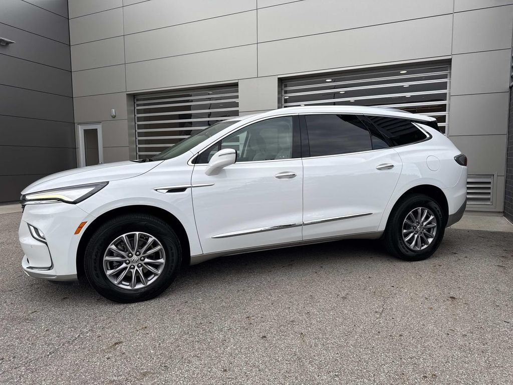 Used 2023 Buick Enclave Essence w/ Trailering Package, 5000 lbs. FWD image 3