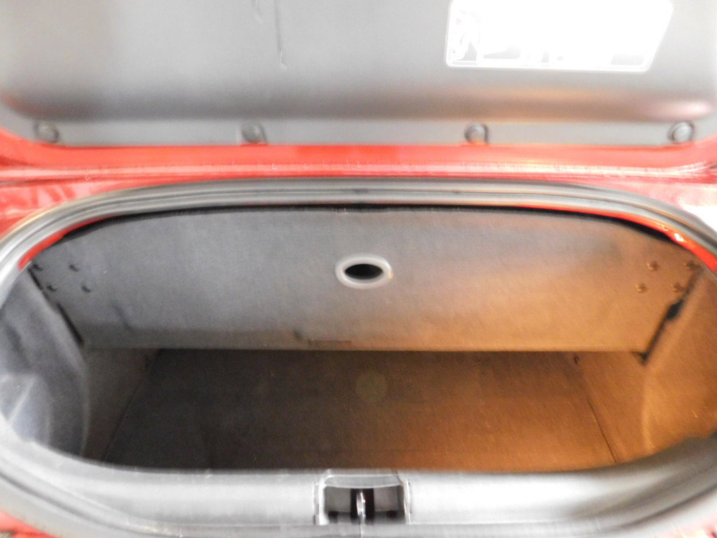 Used 2005 Chrysler Crossfire Limited image 16