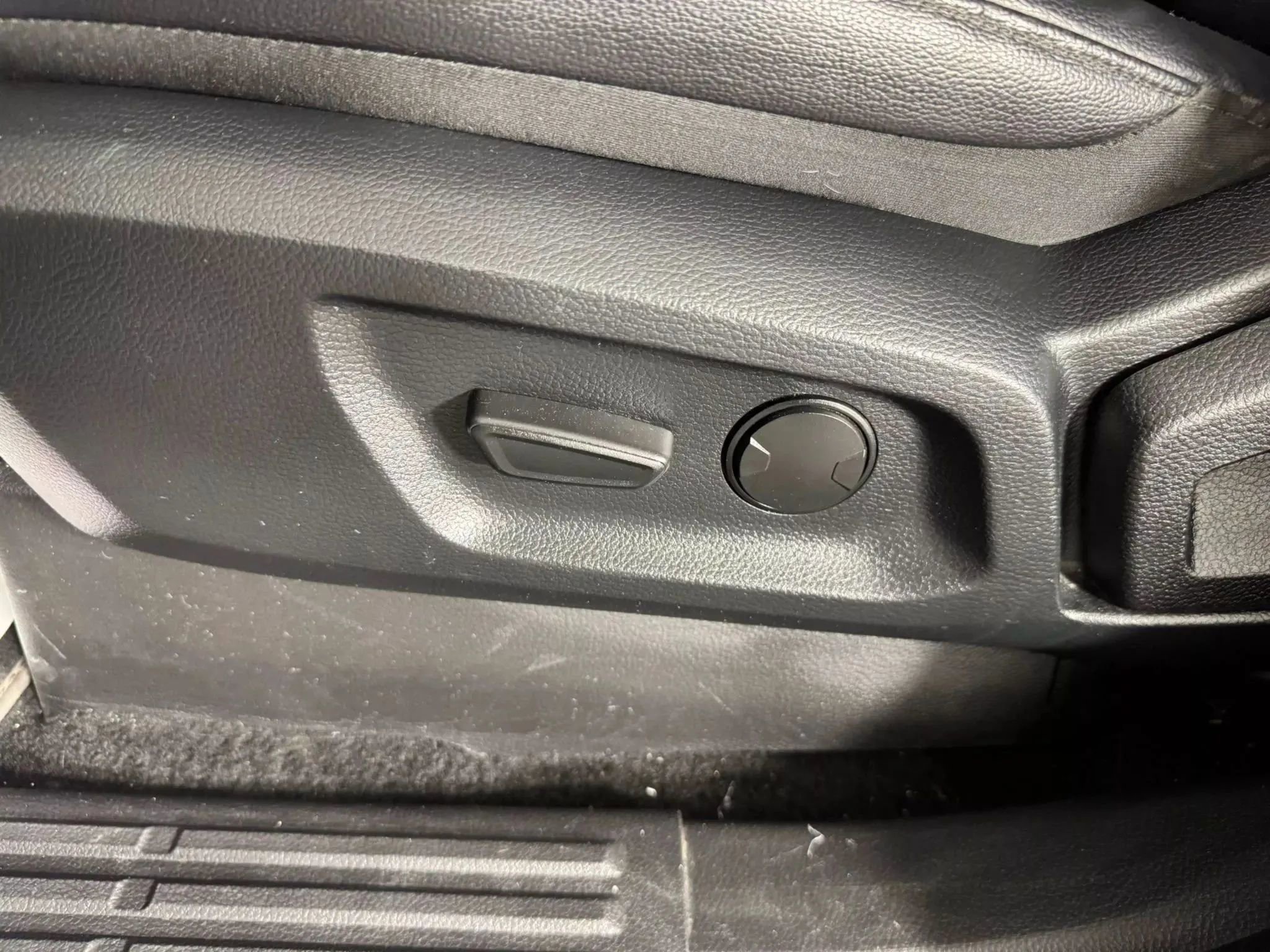 Used 2019 Ford Ranger Lariat w/ Equipment Group 501A Mid image 34