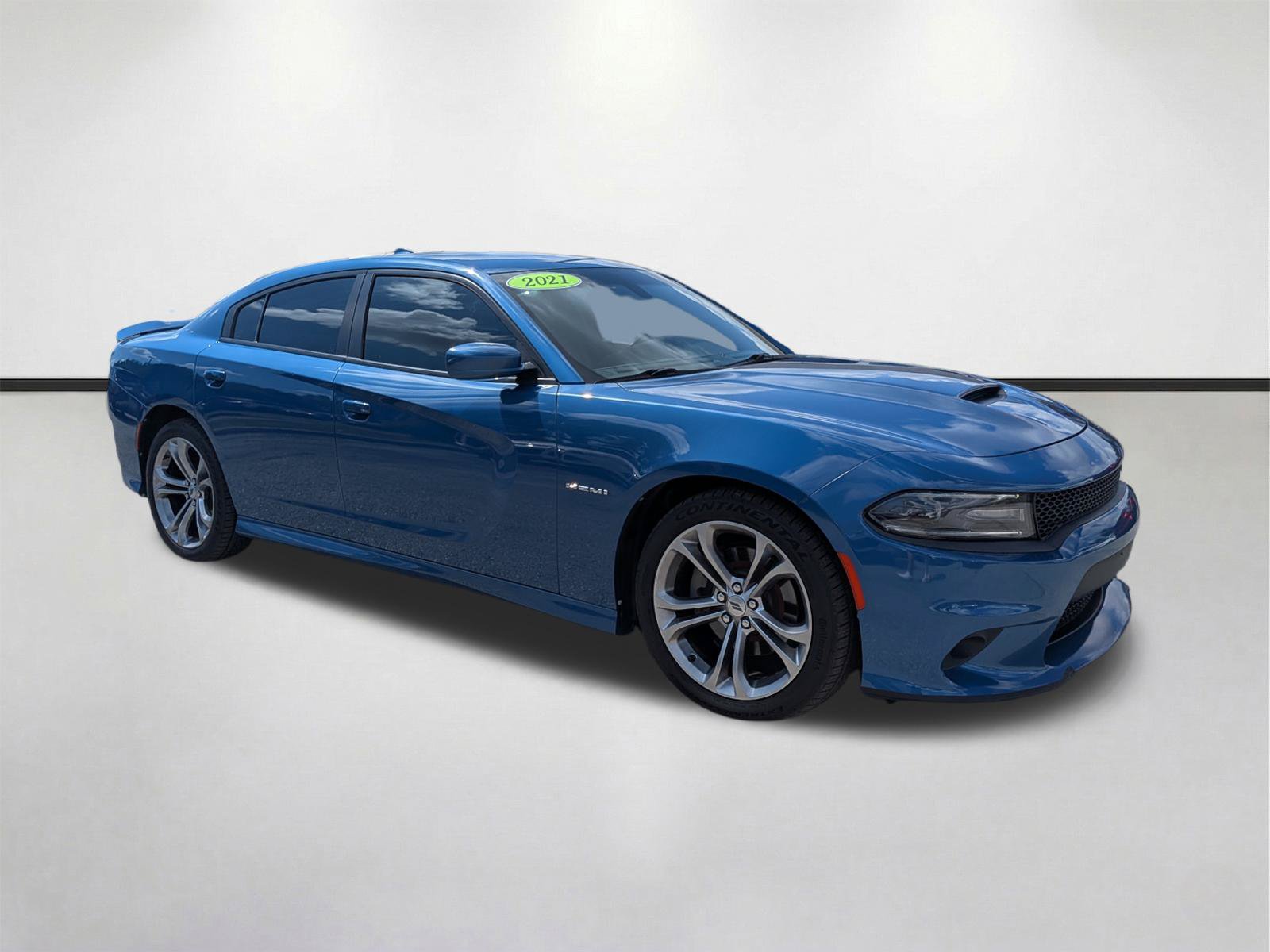 Used 2021 Dodge Charger R/T RWD image 2