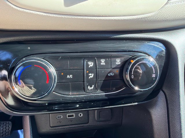 Used 2023 Buick Encore GX Preferred FWD image 54
