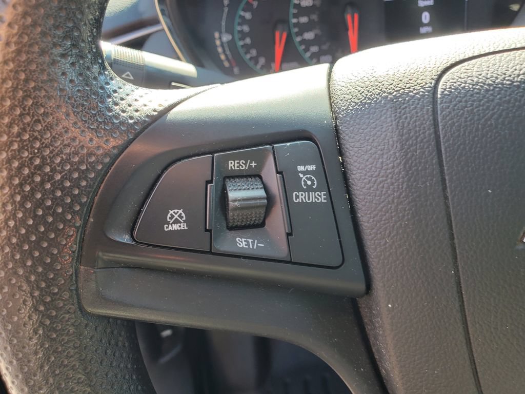 Used 2020 Chevrolet Trax LS w/ Tint and Cruise Package AWD/4WD image 10