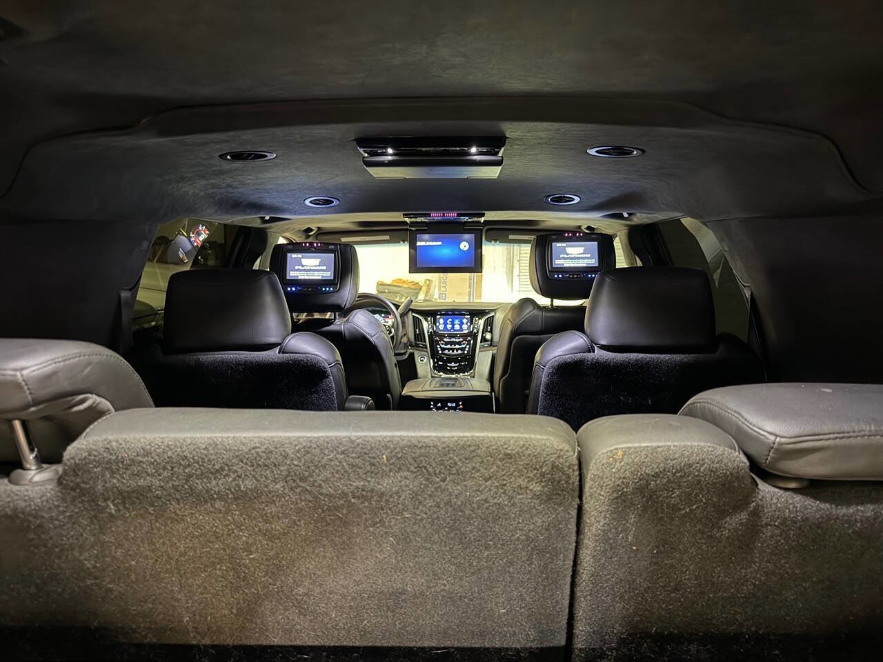 Used 2016 Cadillac Escalade ESV Platinum AWD/4WD image 14