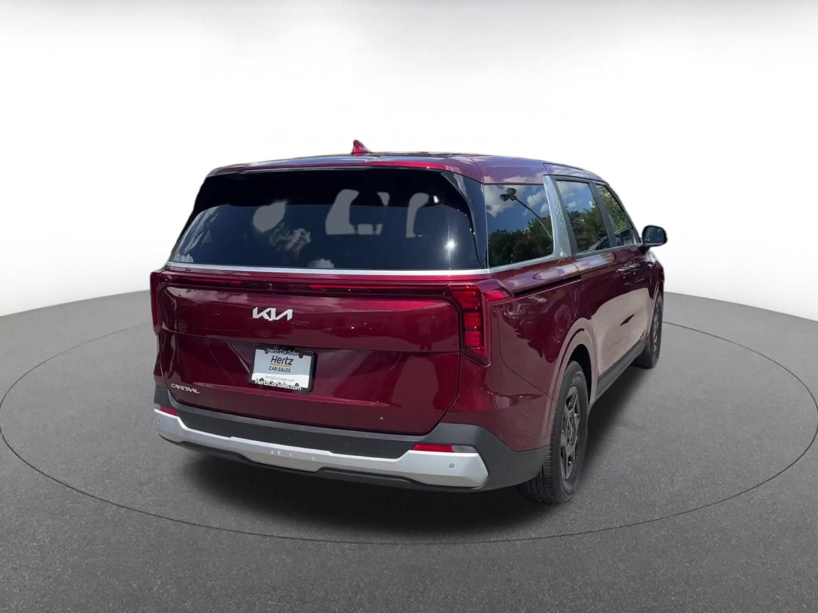 Used 2026 Kia Carnival FWD image 12