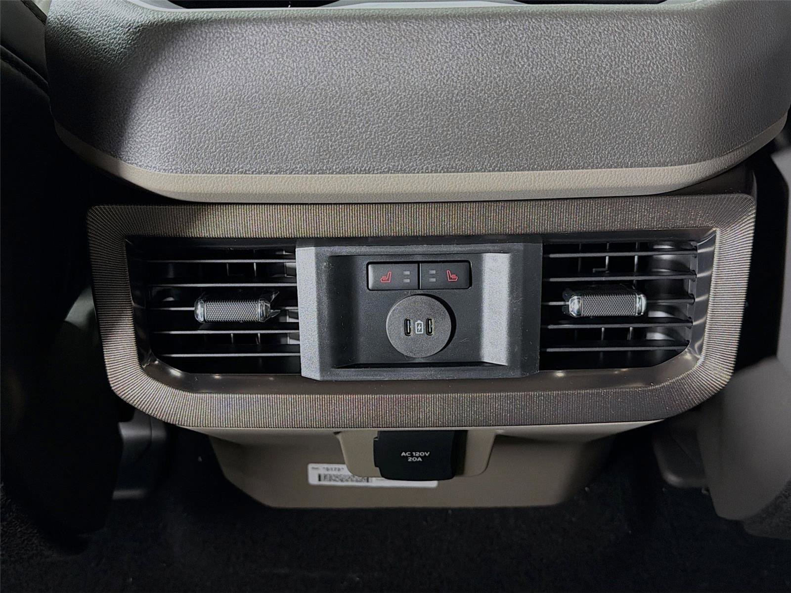 New 2026 Ford F250 Platinum w/ Platinum Plus Package image 27