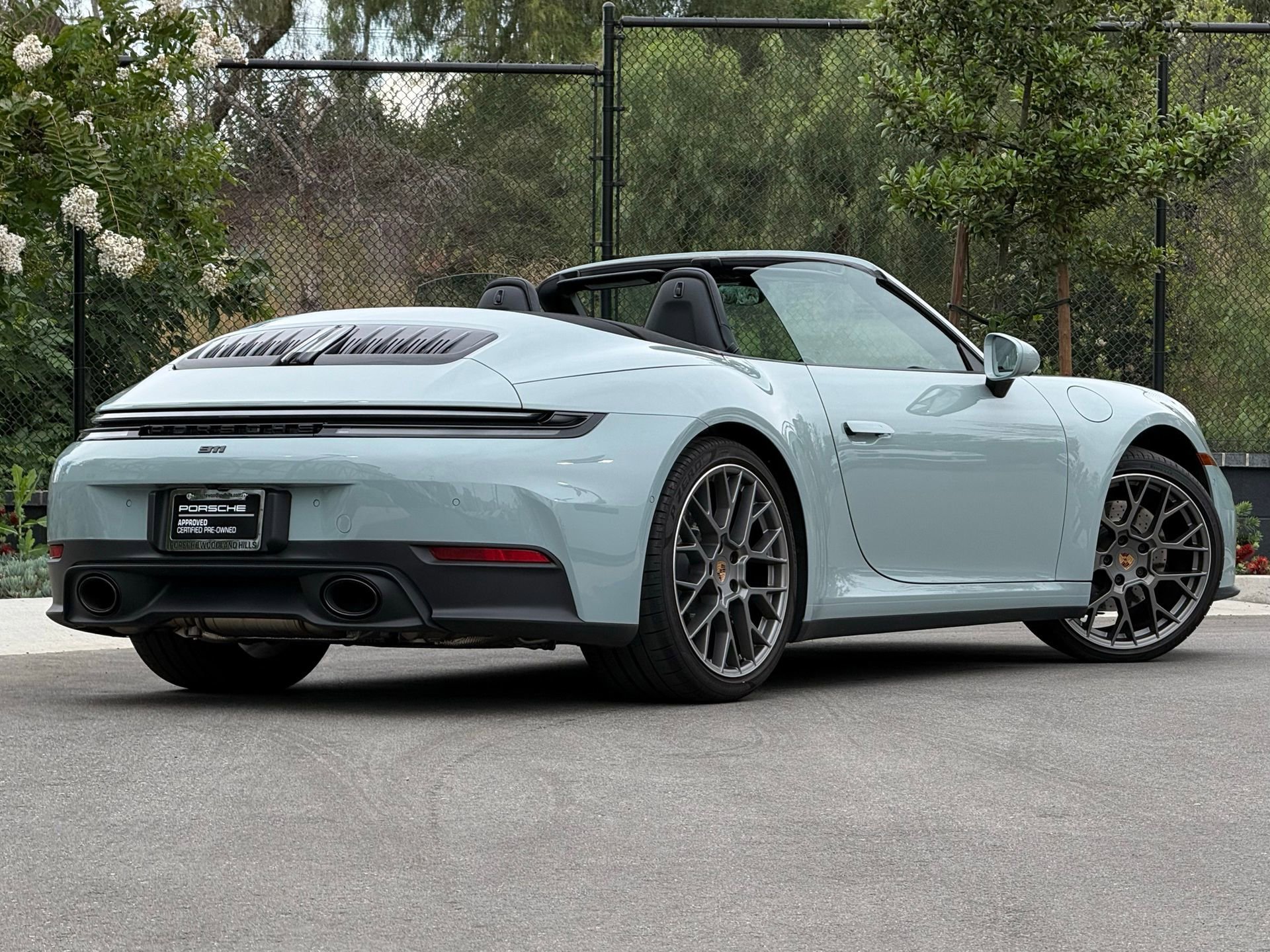 Used 2025 Porsche 911 Carrera image 7