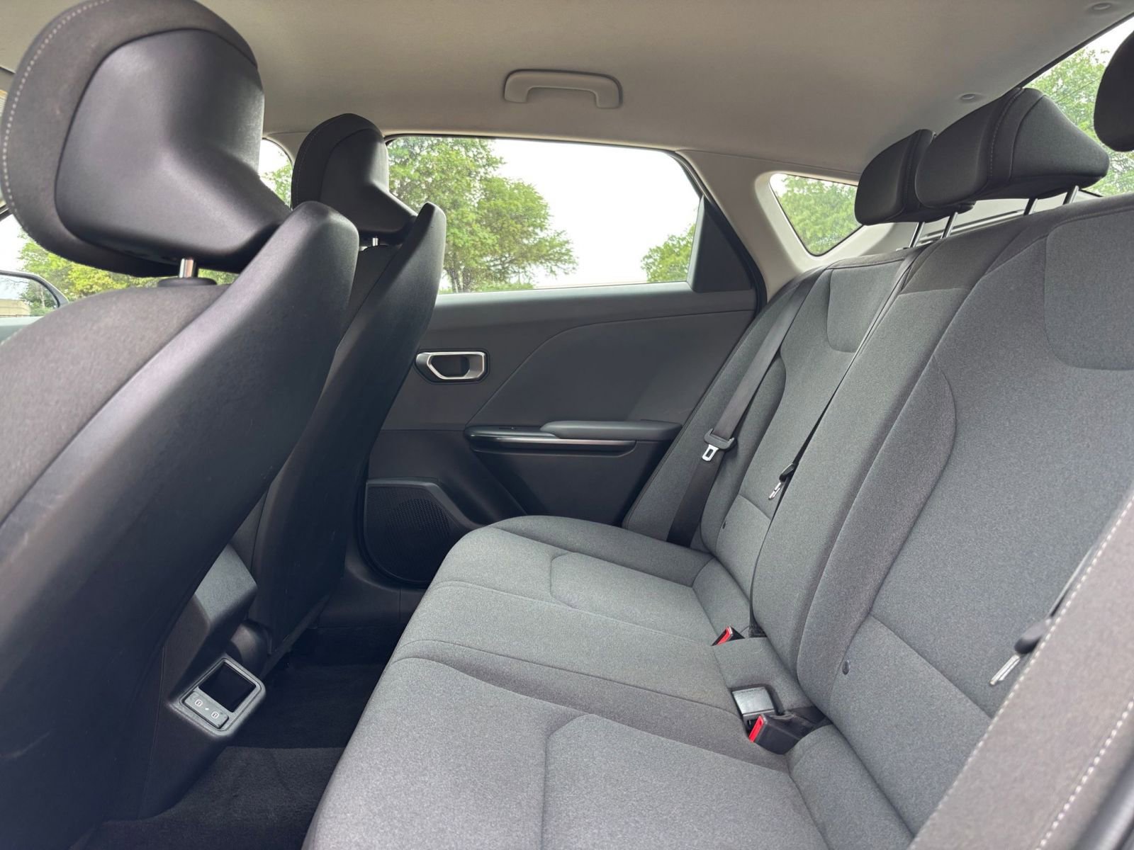 Used 2025 Kia K4 FWD image 27