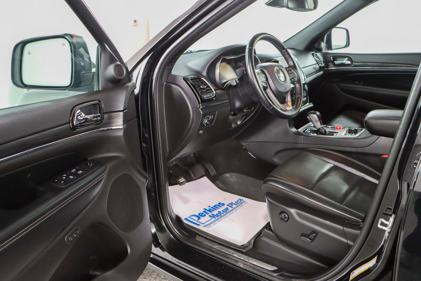 Used 2021 Jeep Grand Cherokee Limited w/ Quick Order Package 28K 80th image 3