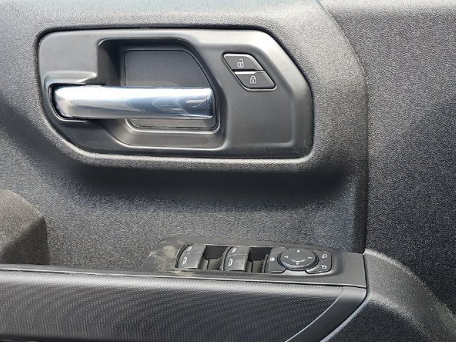 New 2026 Chevrolet Silverado 1500 Custom AWD/4WD image 32