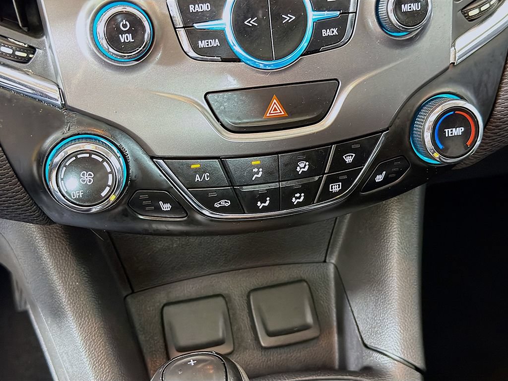 Used 2016 Chevrolet Cruze LT w/ Sun And Sound Package FWD image 35
