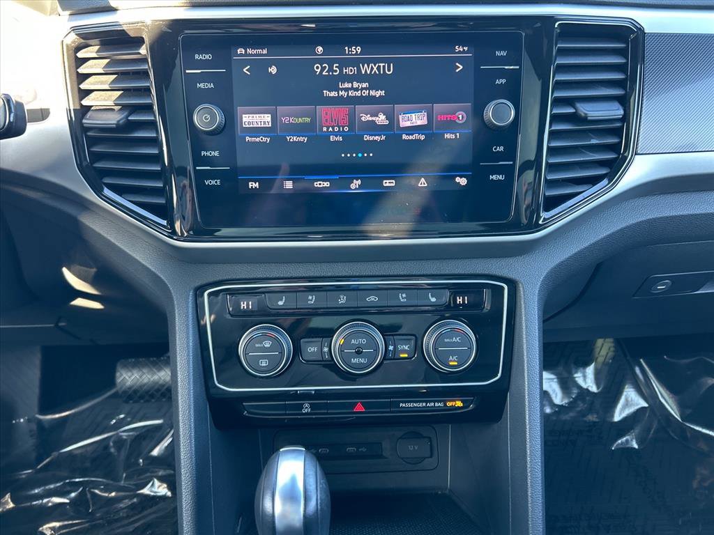 Used 2021 Volkswagen Atlas Cross Sport SEL Premium image 29