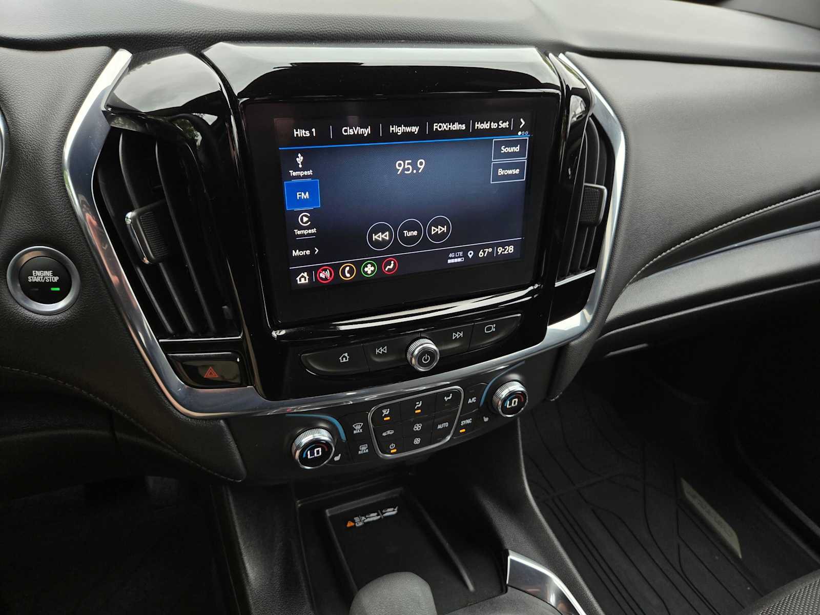 Used 2023 Chevrolet Traverse LT w/ LPO, Floor Liner Package AWD/4WD image 26
