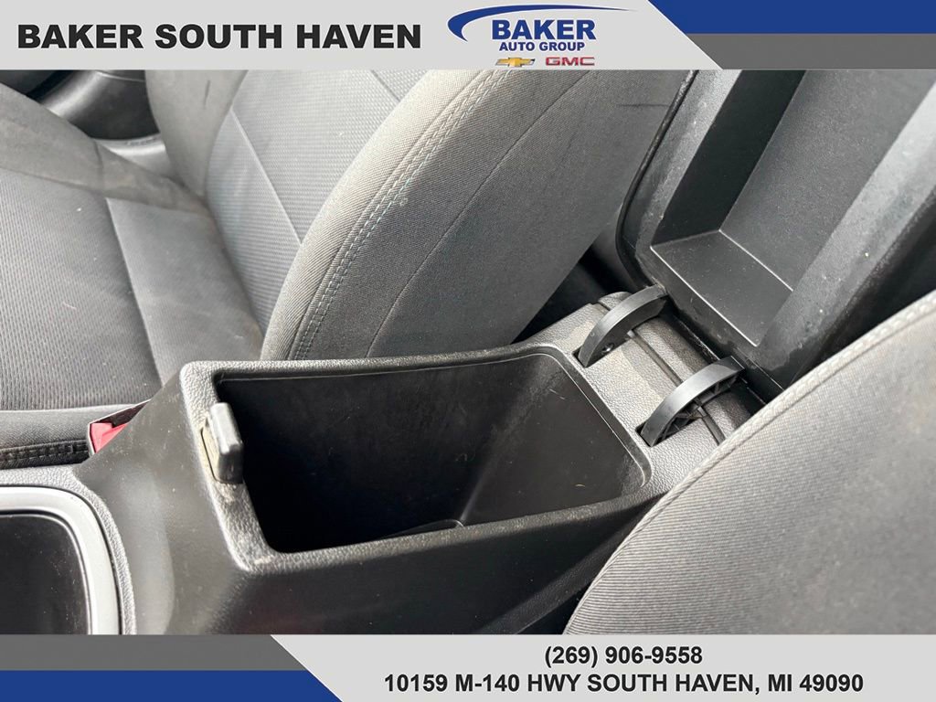 Used 2019 Chevrolet Cruze LT w/ Convenience Package image 24