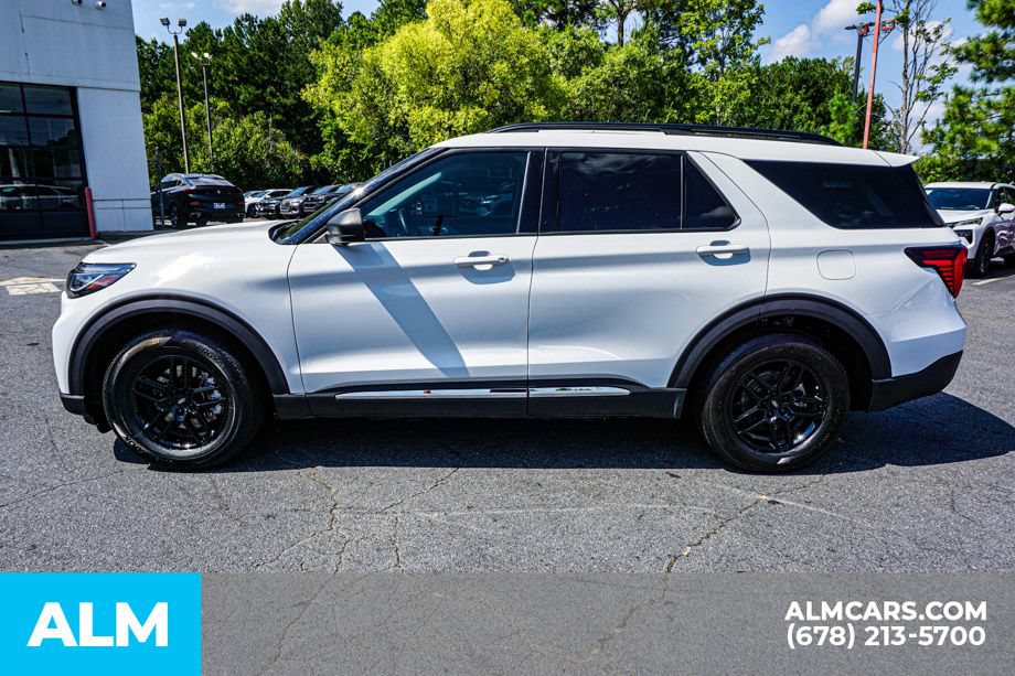 Used 2025 Ford Explorer Active RWD image 6