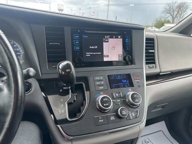Used 2015 Toyota Sienna XLE w/ XLE Navigation Package FWD image 35