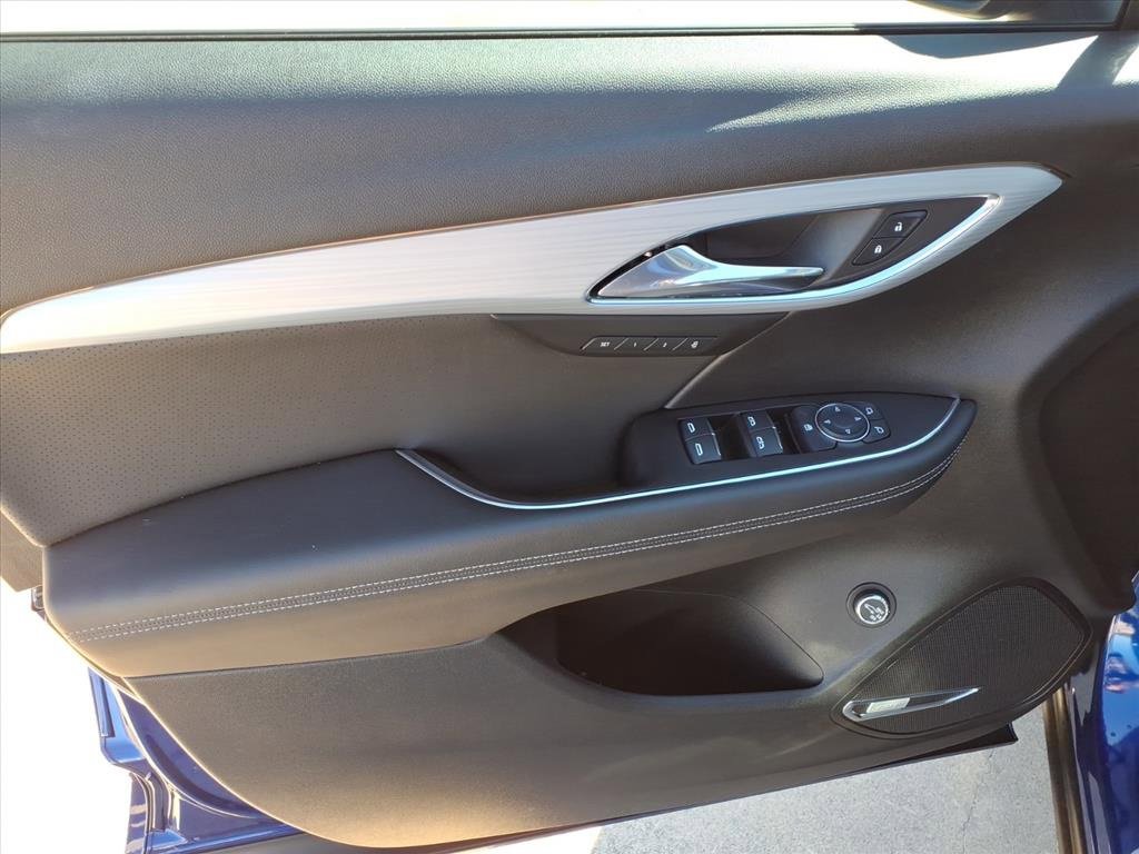 Certified 2024 Buick Envision Avenir image 17