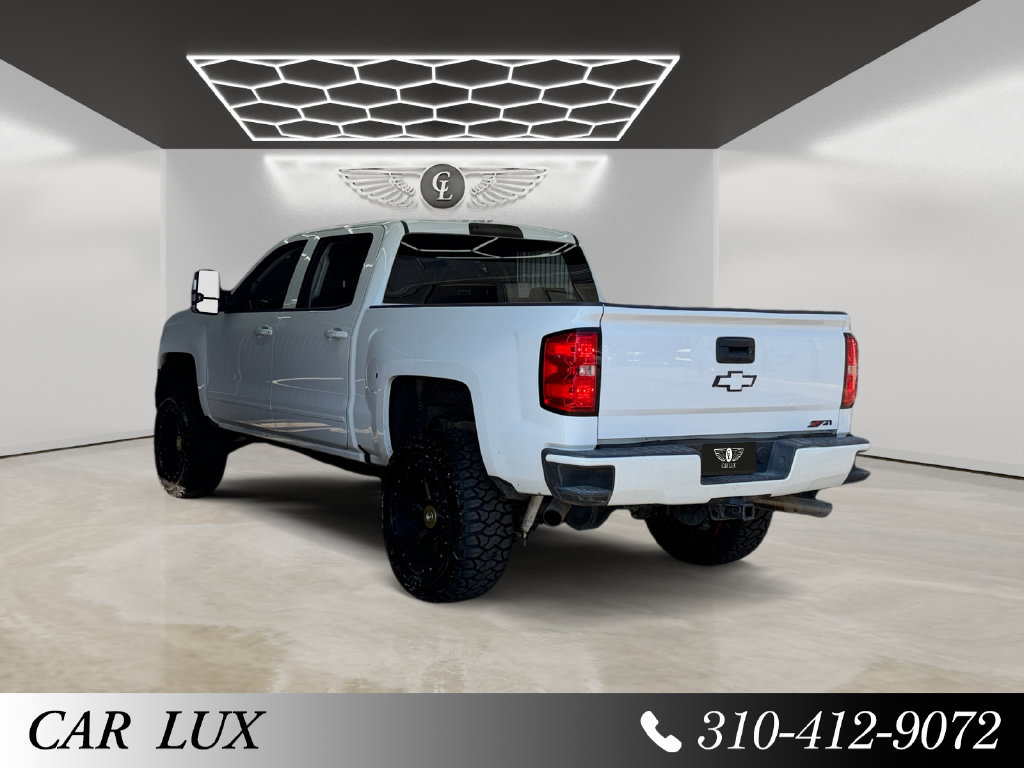 Used 2018 Chevrolet Silverado 1500 LT AWD/4WD image 3