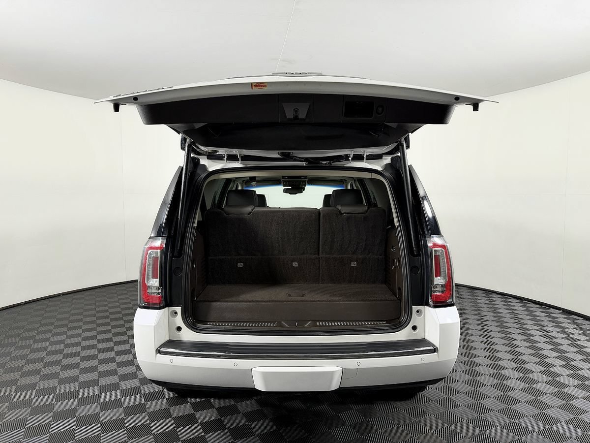 Used 2019 GMC Yukon Denali w/ Denali Ultimate Package AWD/4WD image 12